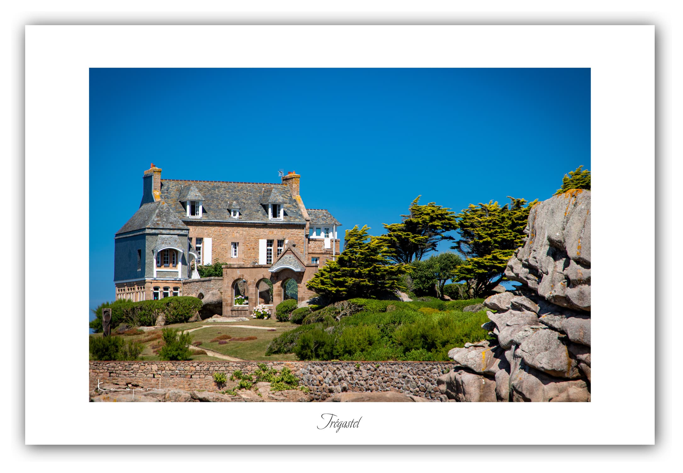 Poster Trégastel - Bretagne (France). Affiches Formats 30x40 cm, 40x60 cm ou 50x70 cm. Impression sur Papier Photo. Décoration murale. Paysage. Mer. Phare.