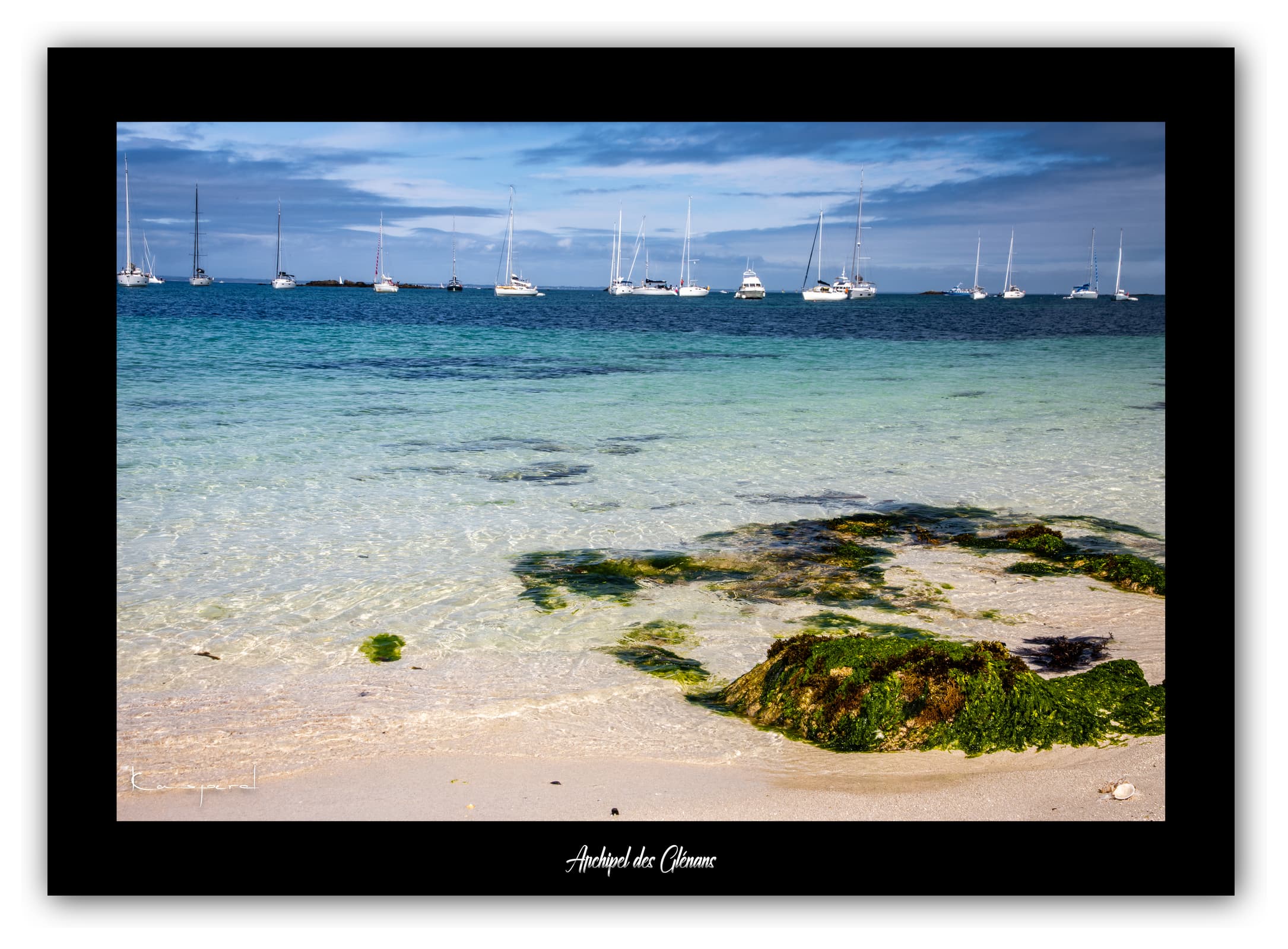 Poster Les Glénan (Bretagne - France). Affiches Formats 30x40cm, 40x60 cm ou 50x70 cm. Impression sur Papier Photo. Décoration murale. Paysage. Océan. Îles.