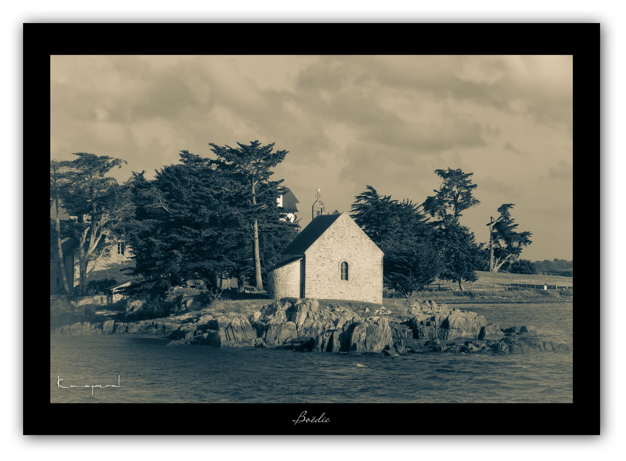 Poster Île de Boëdic (Bretagne - France). Affiches Formats 30x40cm, 40x60 cm ou 50x70 cm. Impression sur Papier Photo. Décoration murale. Paysage. Île.
