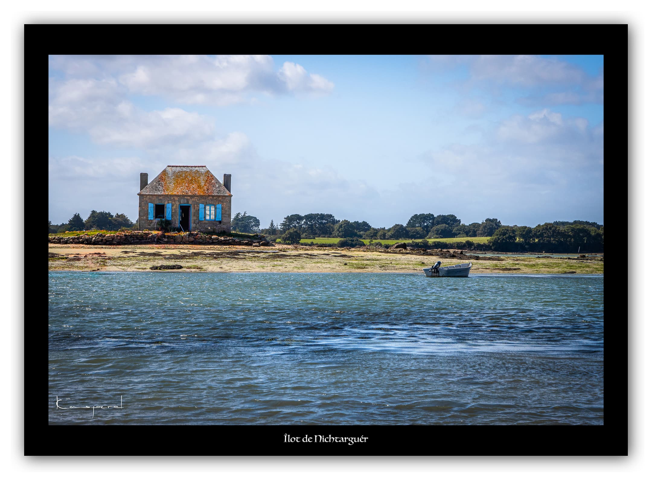 Poster Saint-Cado (Bretagne - France). Affiches Formats 30x40cm, 40x60 cm ou 50x70 cm. Impression sur Papier Photo. Décoration murale. Architecture. Port.