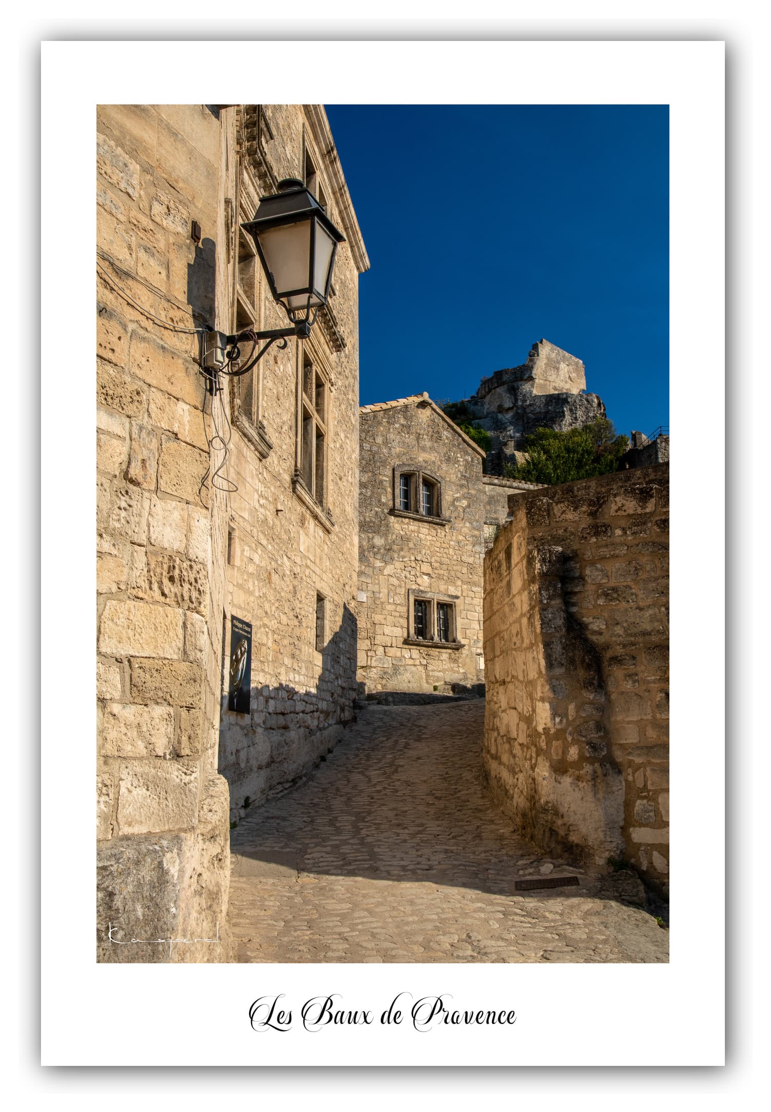 Poster Baux de Provence (Bouches du Rhône - France). Affiches Formats 30x40 cm, 40x60 cm ou 50x70 cm. Impression sur Papier Photo. Décoration murale. Village. Architecture.