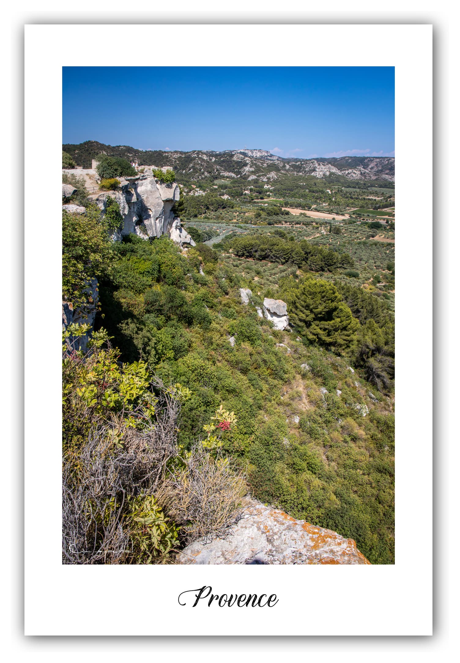 Poster Les Alpilles (Bouches du Rhône - France). Affiches Formats 30x40 cm, 40x60 cm ou 50x70 cm. Impression sur Papier Photo. Décoration murale. Village. Architecture.