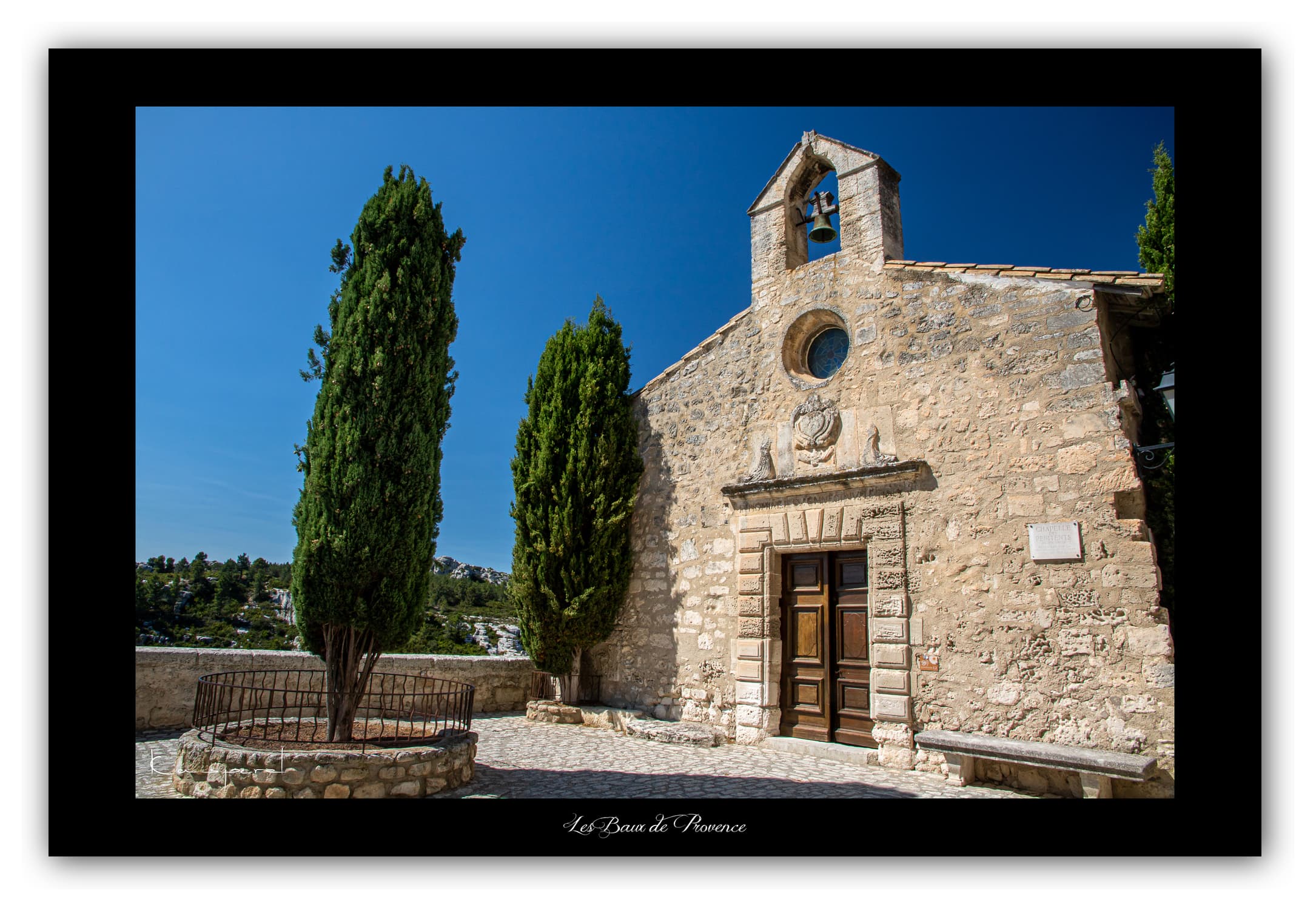 Poster Baux de Provence (Bouches du Rhône - France). Affiches Formats 30x40 cm, 40x60 cm ou 50x70 cm. Impression sur Papier Photo. Décoration murale. Village. Architecture.