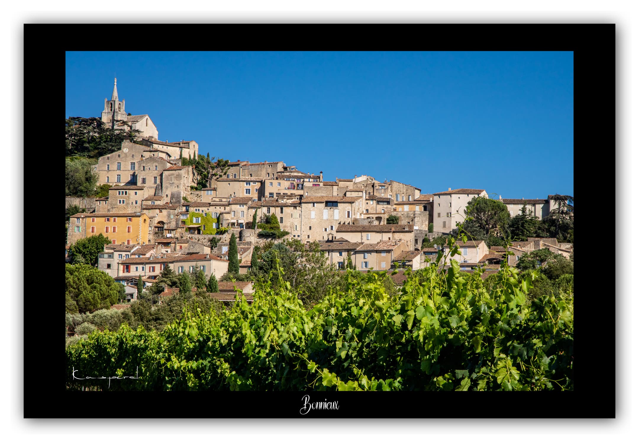 Poster Bonnieux (Vaucluse - France). Affiches Formats 30x40 cm, 40x60 cm, 50x70 cm. Impression sur Papier Photo. Décoration murale. Village. Architecture.