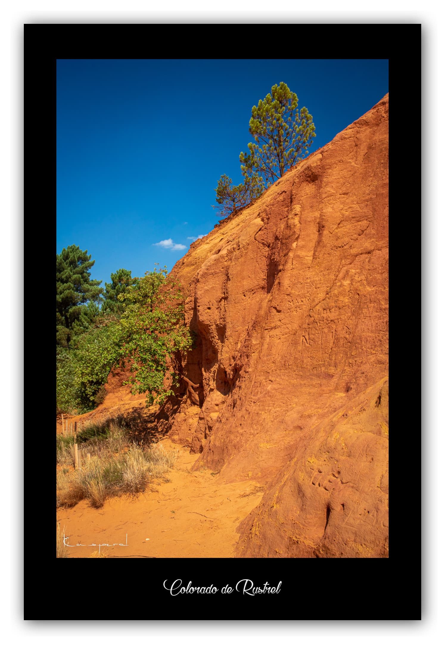 Poster Colorado de Rustrel (Vaucluse - France). Affiches Formats 30x40 cm, 40x60 cm ou 50x70 cm. Impression sur Papier Photo. Décoration murale. Paysage. Couleur.