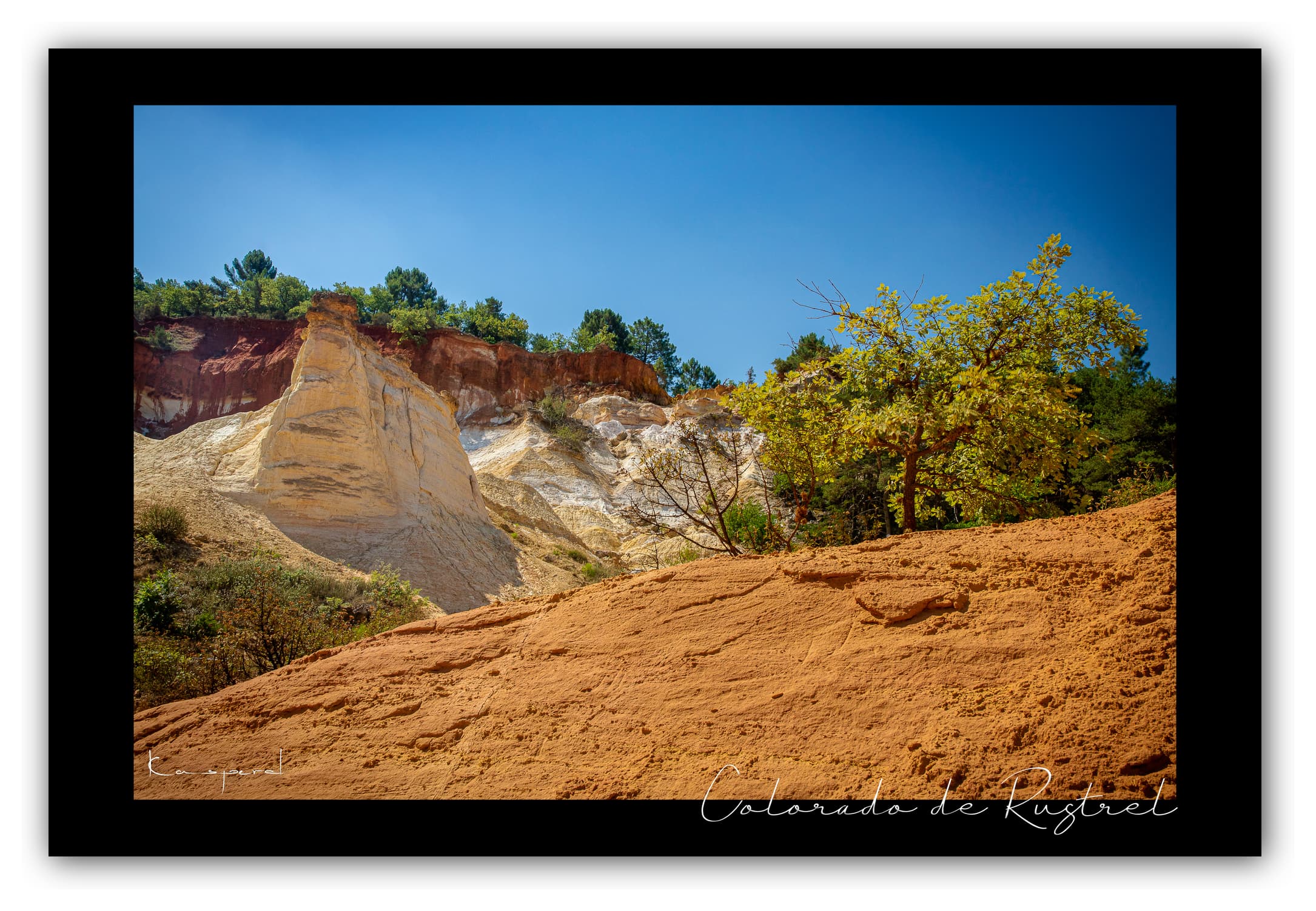 Poster Colorado de Rustrel (Vaucluse - France). Affiches Formats 30x40 cm, 40x60 cm ou 50x70 cm. Impression sur Papier Photo. Décoration murale. Paysage. Couleur.