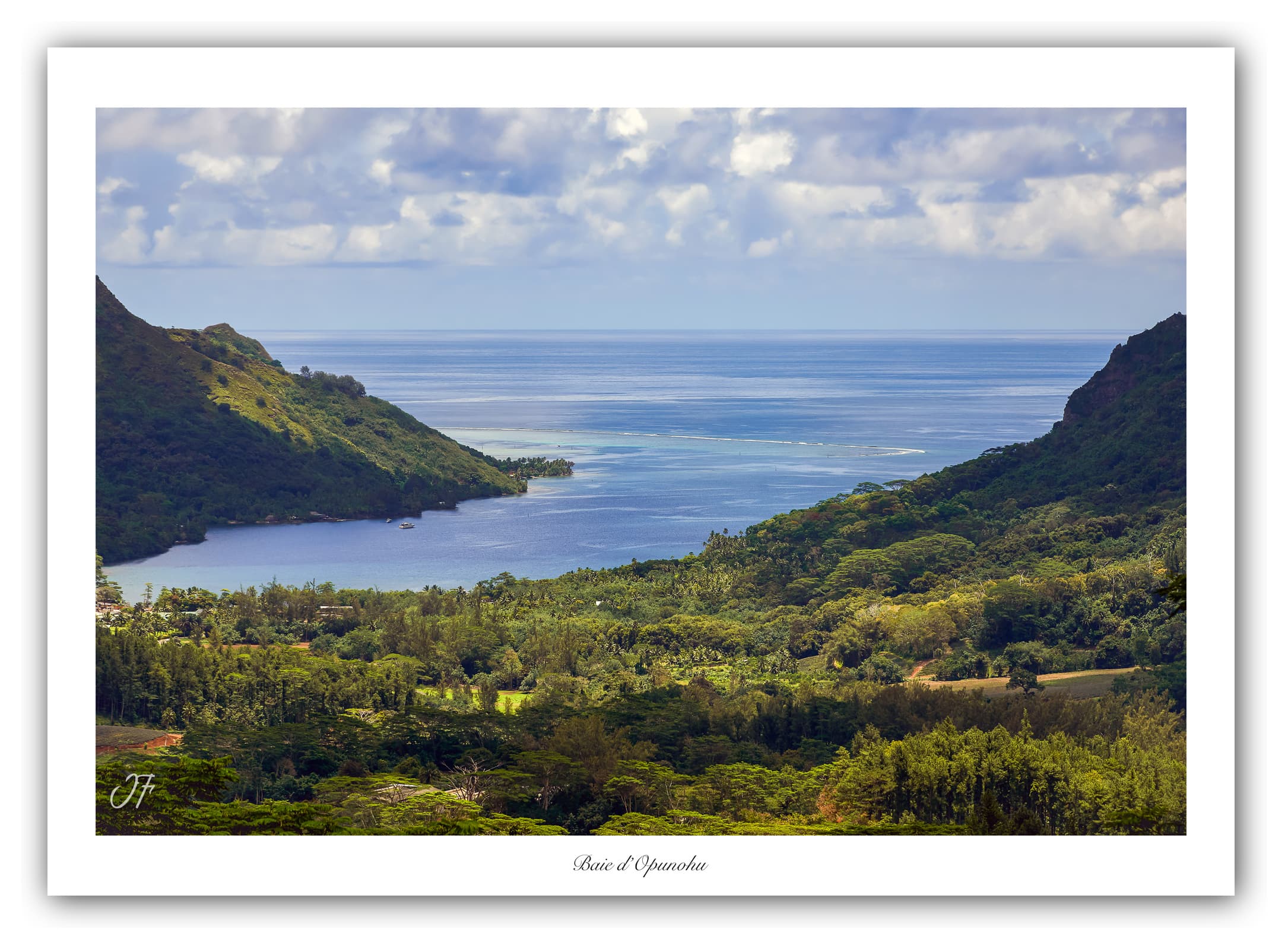 Générique Poster Baie d'Opunohu (Polynésie - Océanie). Affiches Formats 30x40cm, 40x60 cm ou 50x70 cm. Impression sur Papier Photo. Décoration murale. Paysage. Océan. Îles.