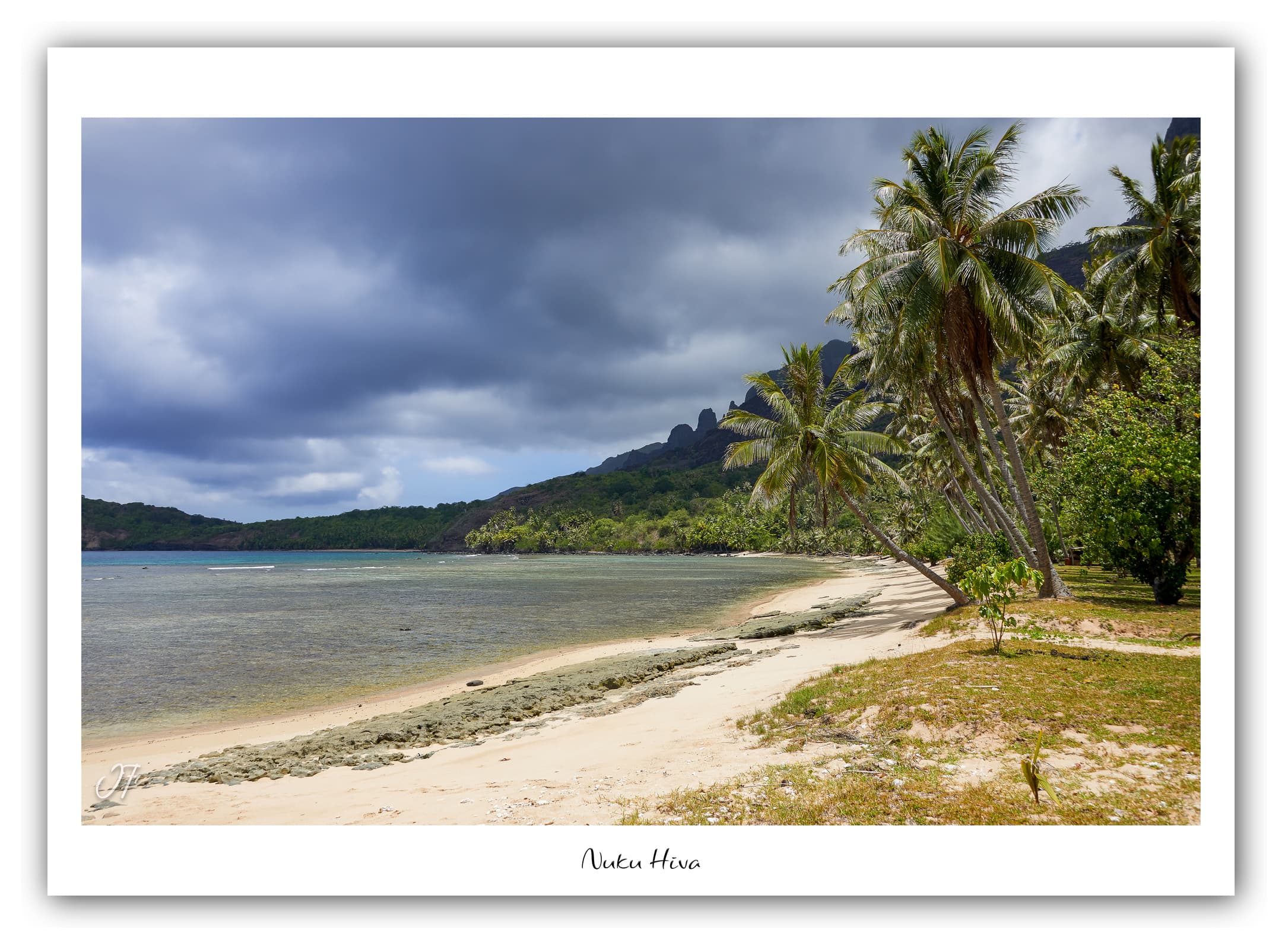 Générique Poster Nuku Hiva (Polynésie - Océanie). Affiches Formats 30x40cm, 40x60 cm ou 50x70 cm. Impression sur Papier Photo. Décoration murale. Paysage. Océan. Îles.